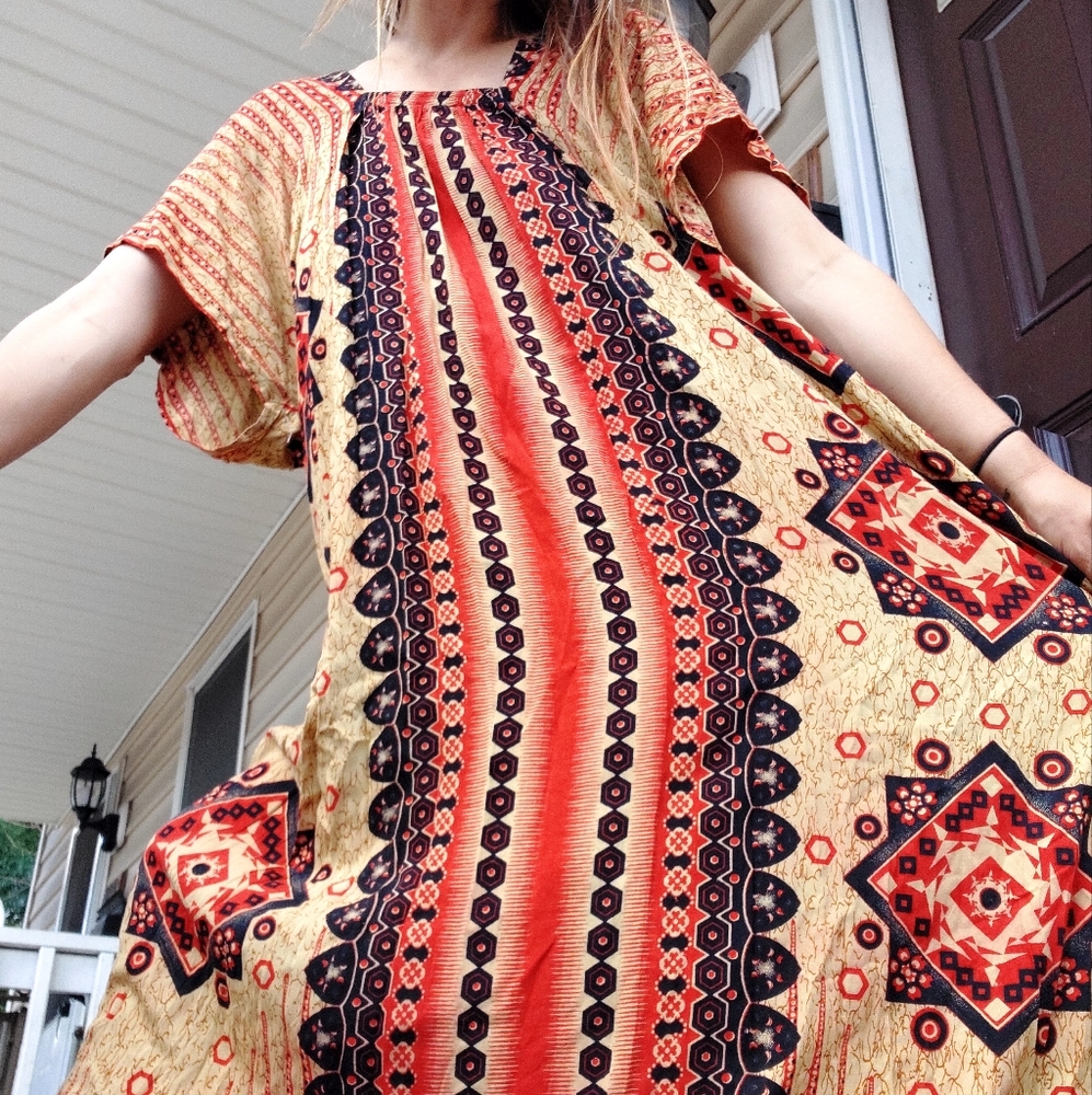 1980's Tribal Caftan ~ Housedress ~ Mumuu - image 7
